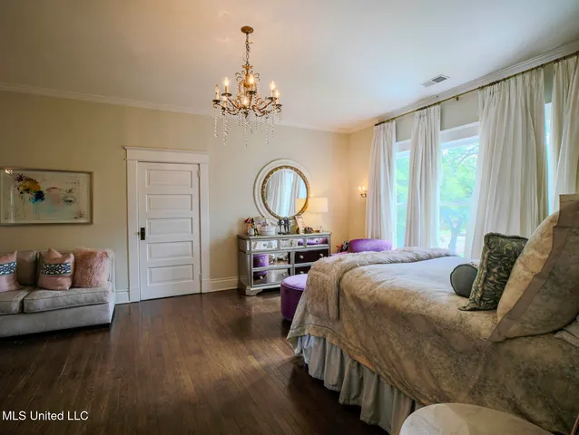 $595,000 | 307 Grand Boulevard, Greenwood, MS 38930