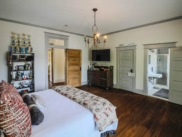 $595,000 | 307 Grand Boulevard, Greenwood, MS 38930