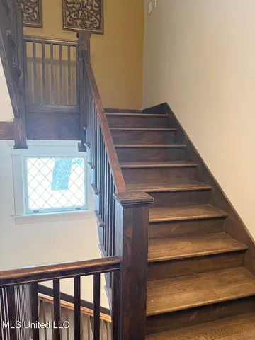 $595,000 | 307 Grand Boulevard, Greenwood, MS 38930