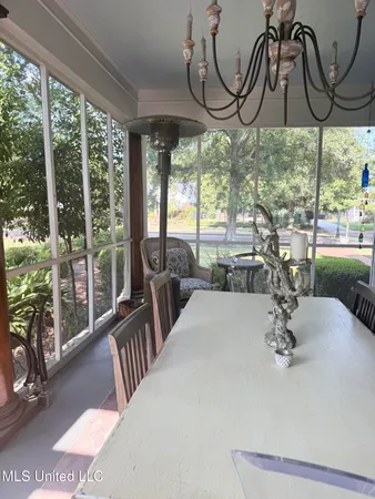 $545,000 | 307 Grand Boulevard, Greenwood, MS 38930