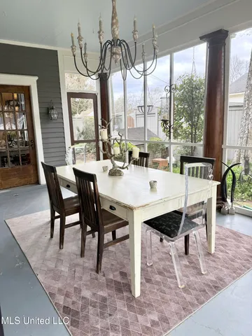 $595,000 | 307 Grand Boulevard, Greenwood, MS 38930