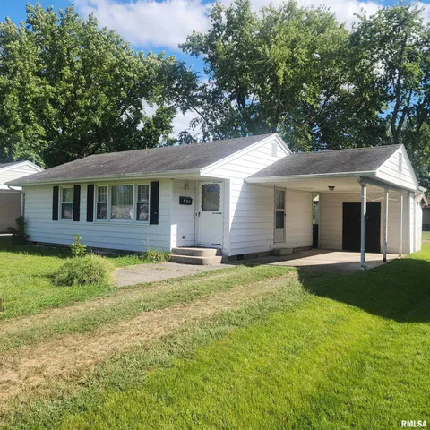 $110,000 | 720 Birchwood Avenue, Flora, IL 62839