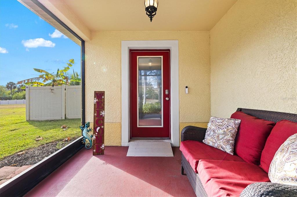 5213 Moon Shell Drive Apollo Beach, FL 33572 - Photo 10 of 69 a living room with furniture