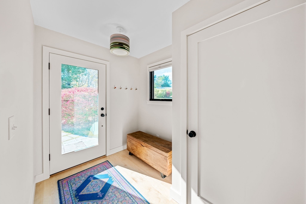 542 River Road Westport, MA 02790 - Photo 12 of 36