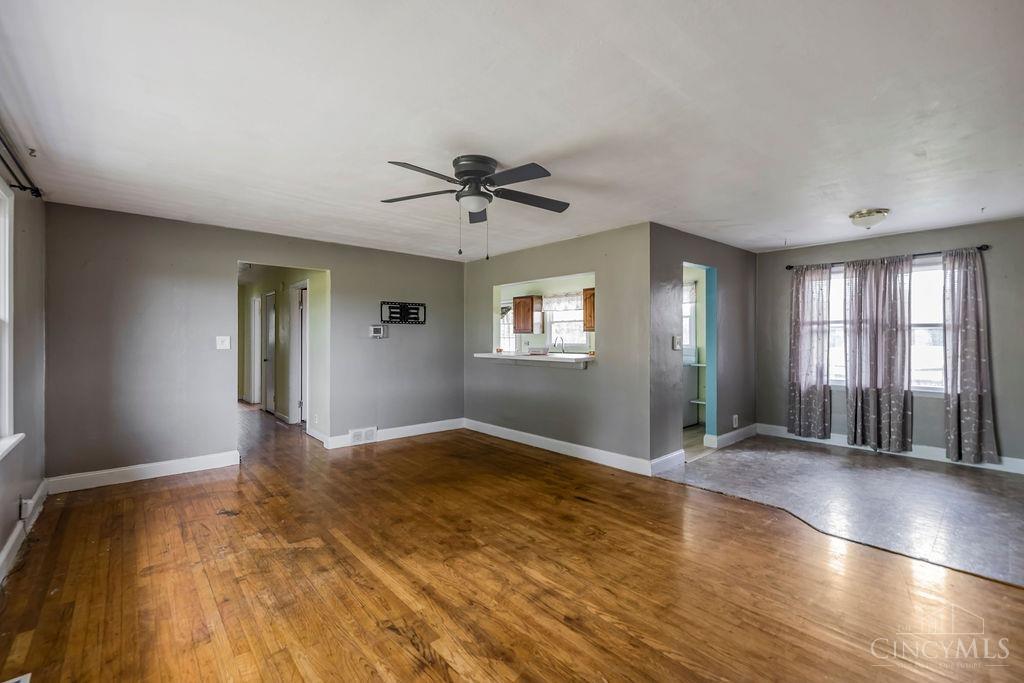 3775 East Taylor School Road Hamilton, OH 45011 - Photo 4 of 38 Gallery Image 4
