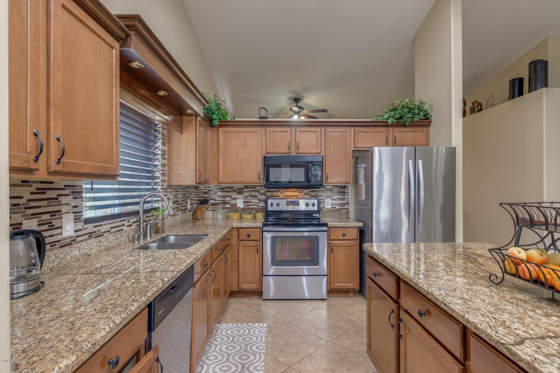2910 West Pecan Road Phoenix, AZ 85041 - Photo 7 of 21 Pecan (7)