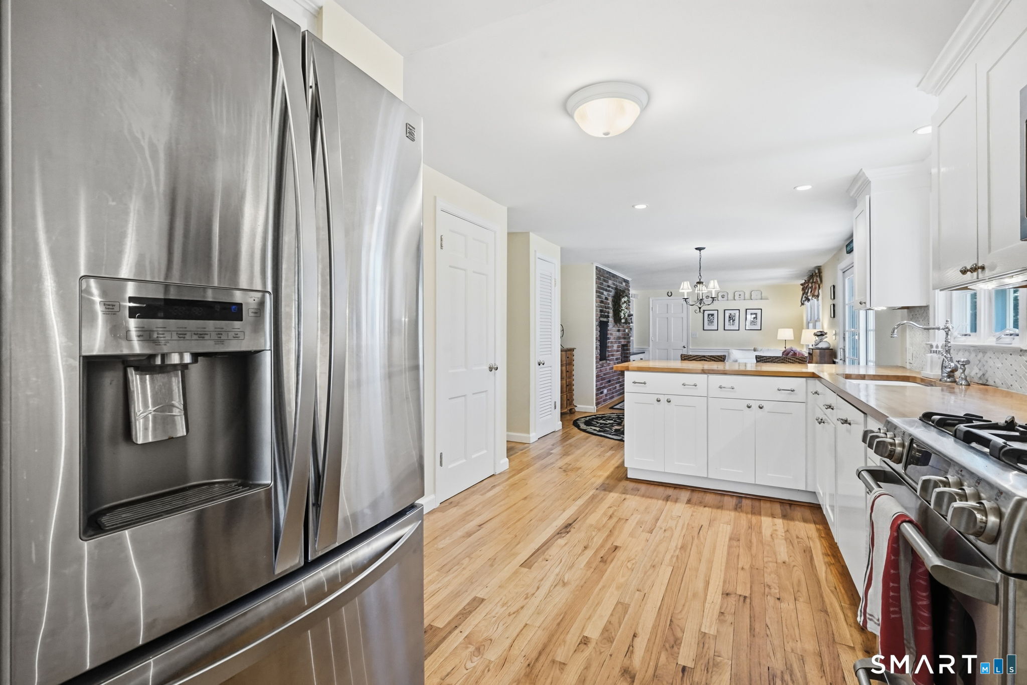 22 Chestnut Hill Road Simsbury, CT 06092 - Photo 25 of 39 Gallery Image 25