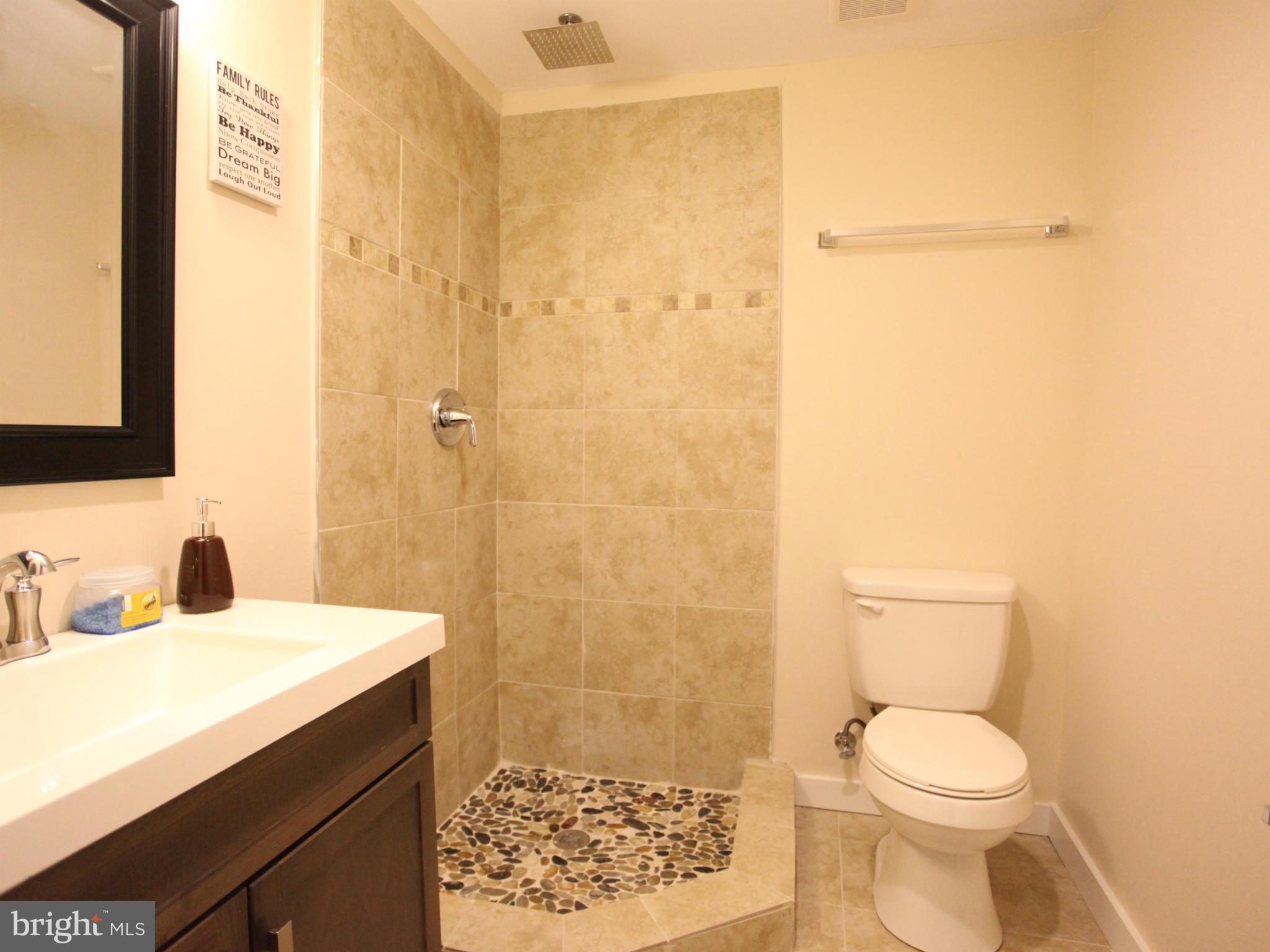 5484 Gloucester Road Columbia, MD 21044 - Photo 22 of 24 Bath