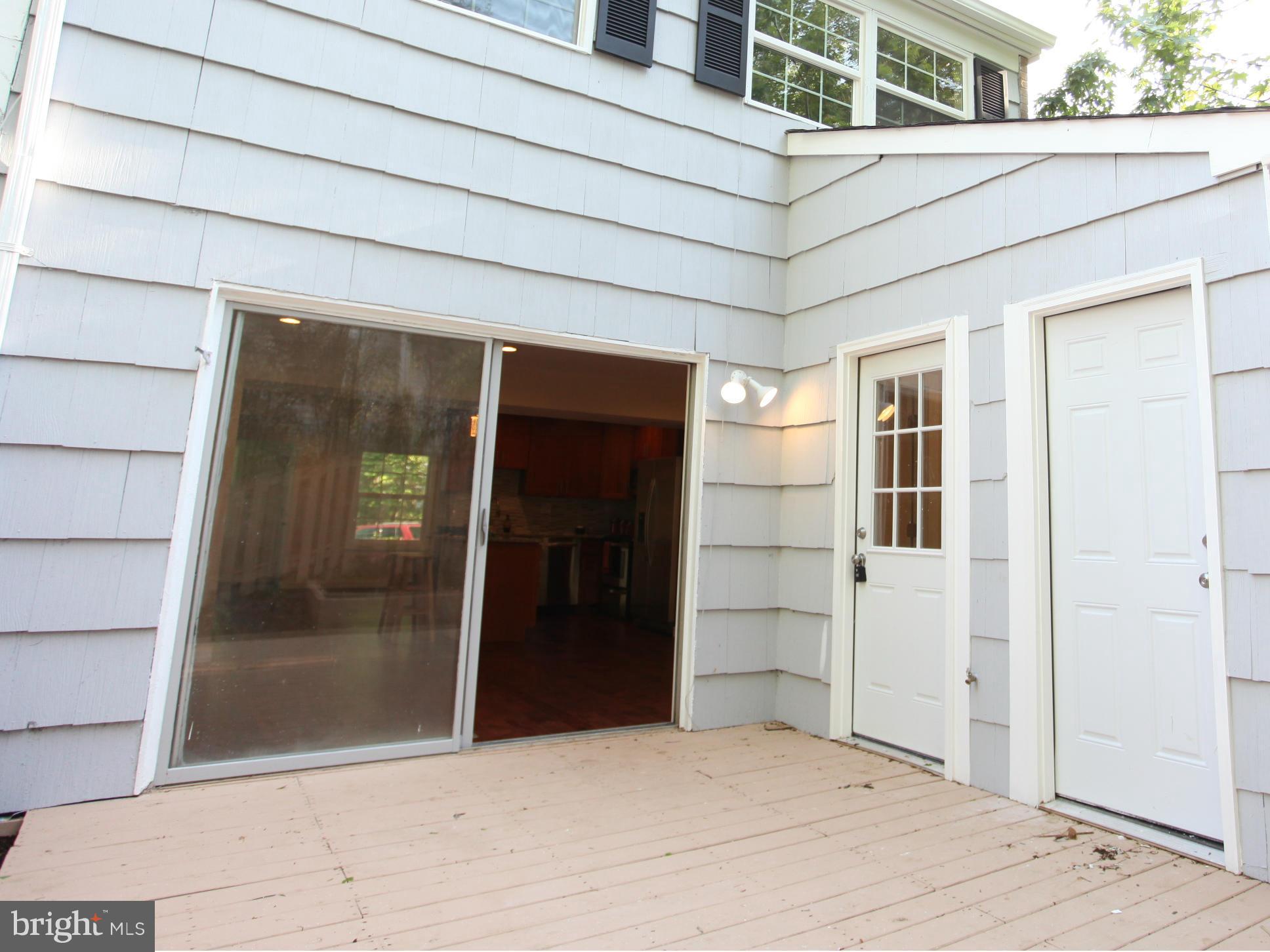 5484 Gloucester Road Columbia, MD 21044 - Photo 23 of 24 Exterior (Rear)