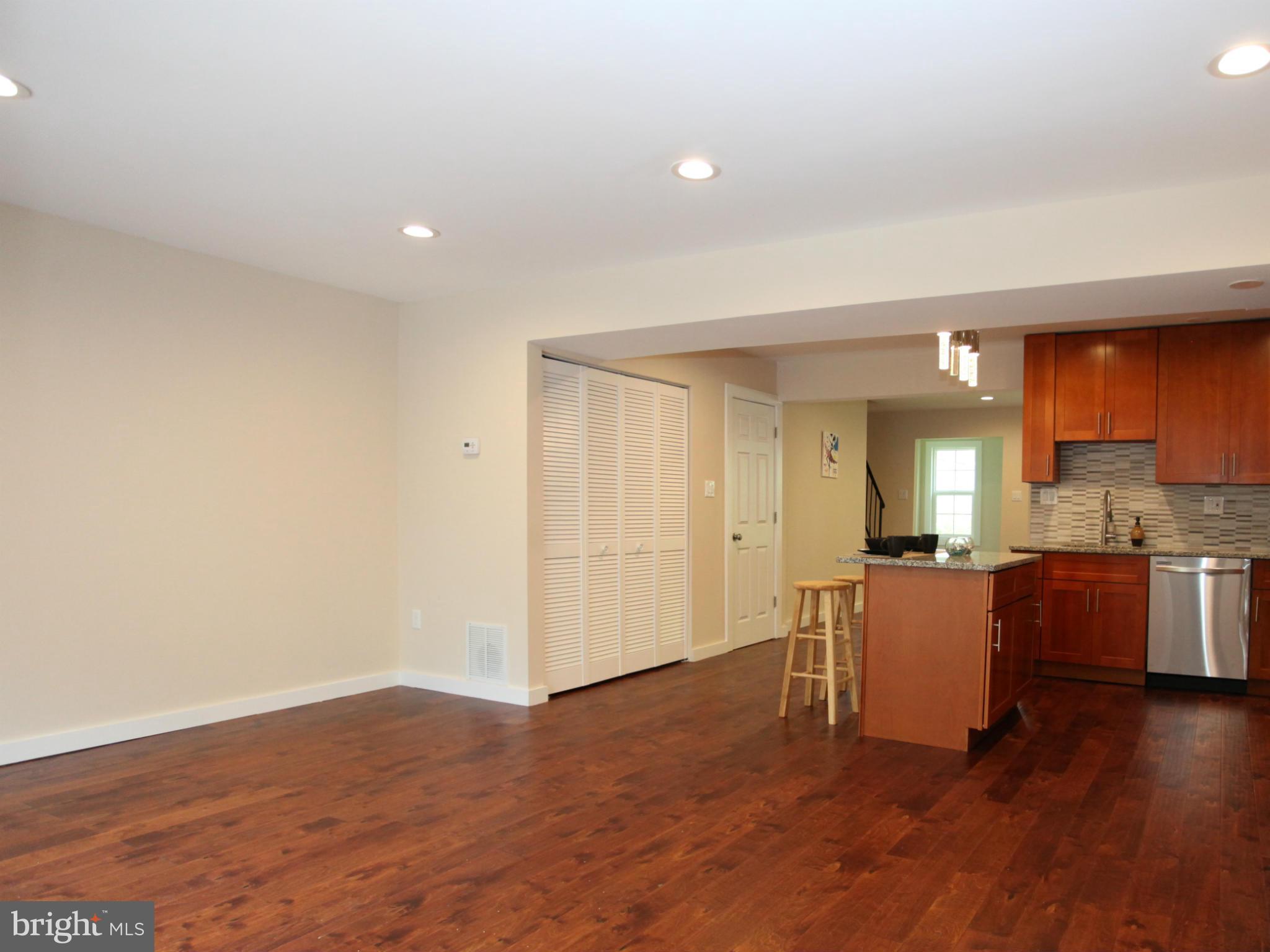 5484 Gloucester Road Columbia, MD 21044 - Photo 6 of 24 Family Room