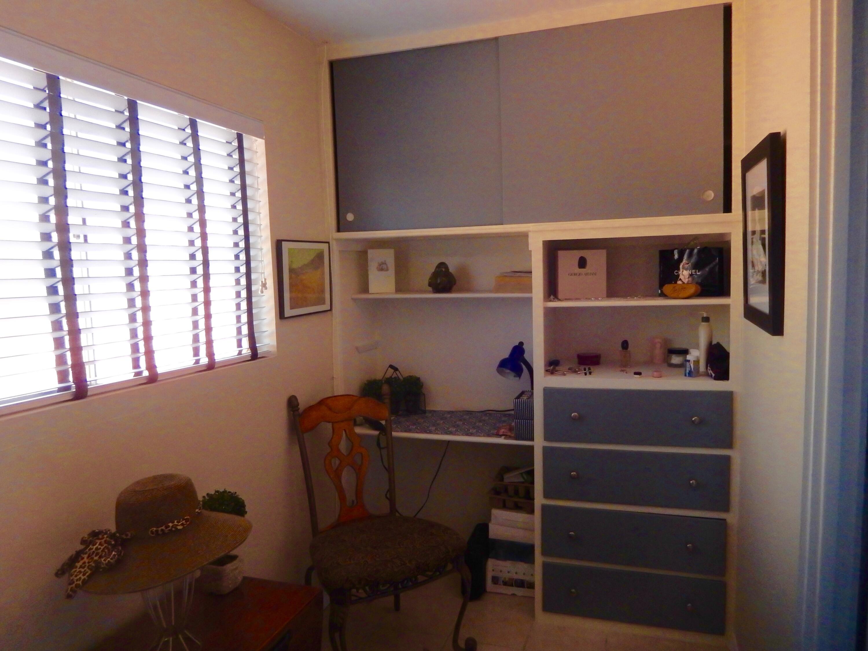 225 South Cahuilla Road Palm Springs, CA 92262 - Photo 12 of 30 Sitting-DressingRoom1