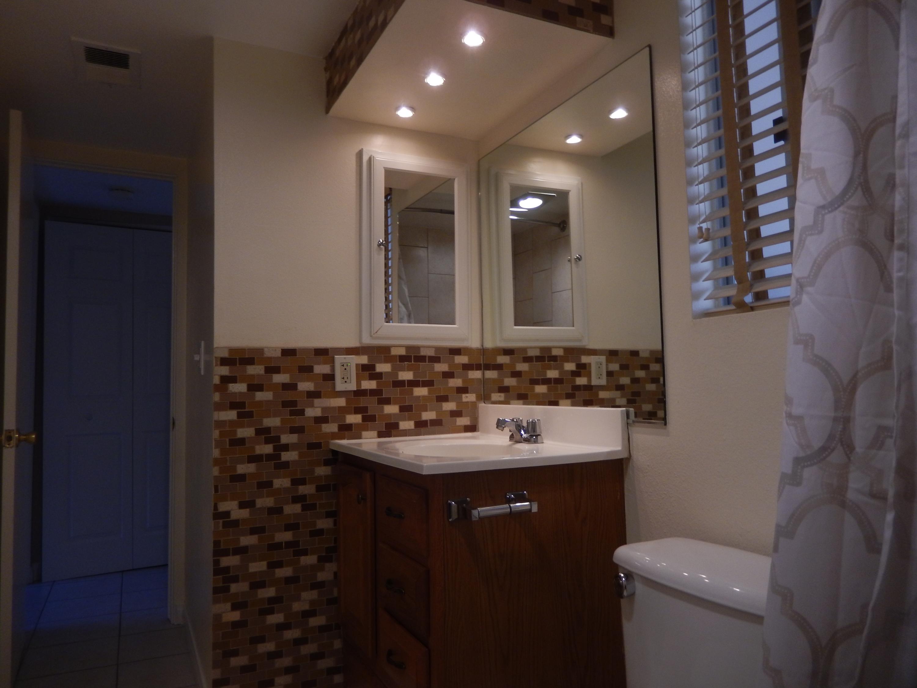 225 South Cahuilla Road Palm Springs, CA 92262 - Photo 20 of 30 219-Pic2bath