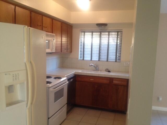 225 South Cahuilla Road Palm Springs, CA 92262 - Photo 22 of 30 Kitchen223