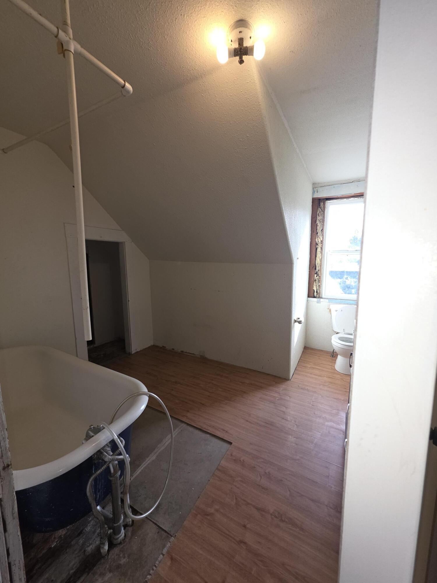 302 West Main Street Klamath Falls, OR 97601 - Photo 26 of 37 20251109_133414