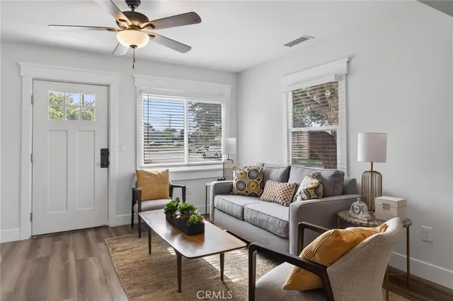 $1,200,000 | 318 South Francisca Avenue, Redondo Beach, CA 90277