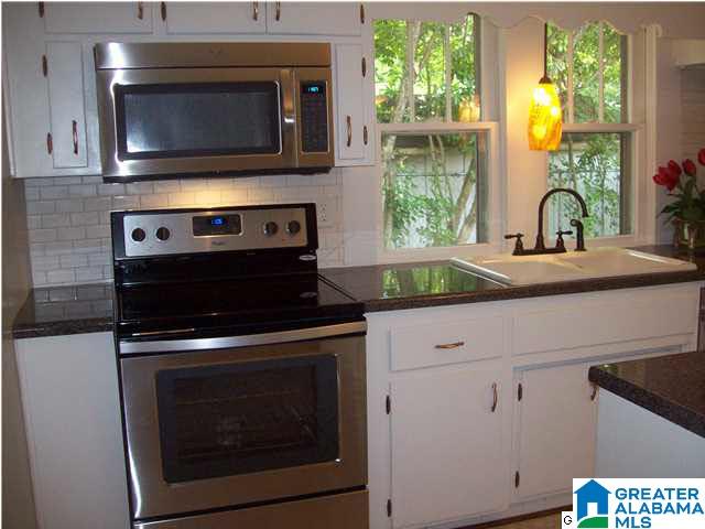 413 Springdale Road Mount Olive, AL 35117 - Photo 3 of 34