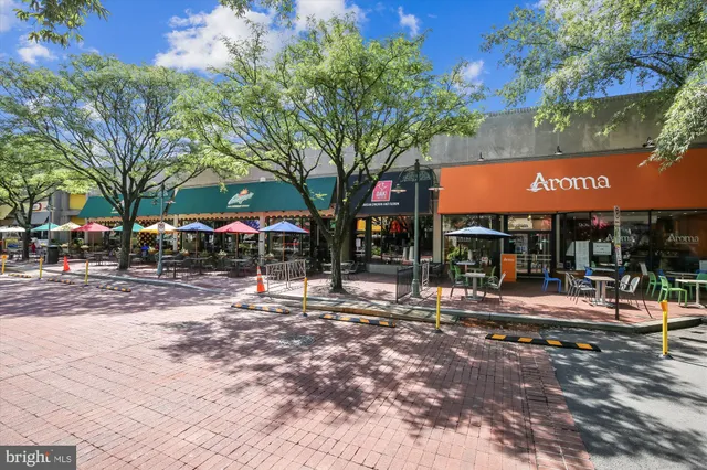 $1,299,000 | 5043 25th Street South, Arlington, VA 22206