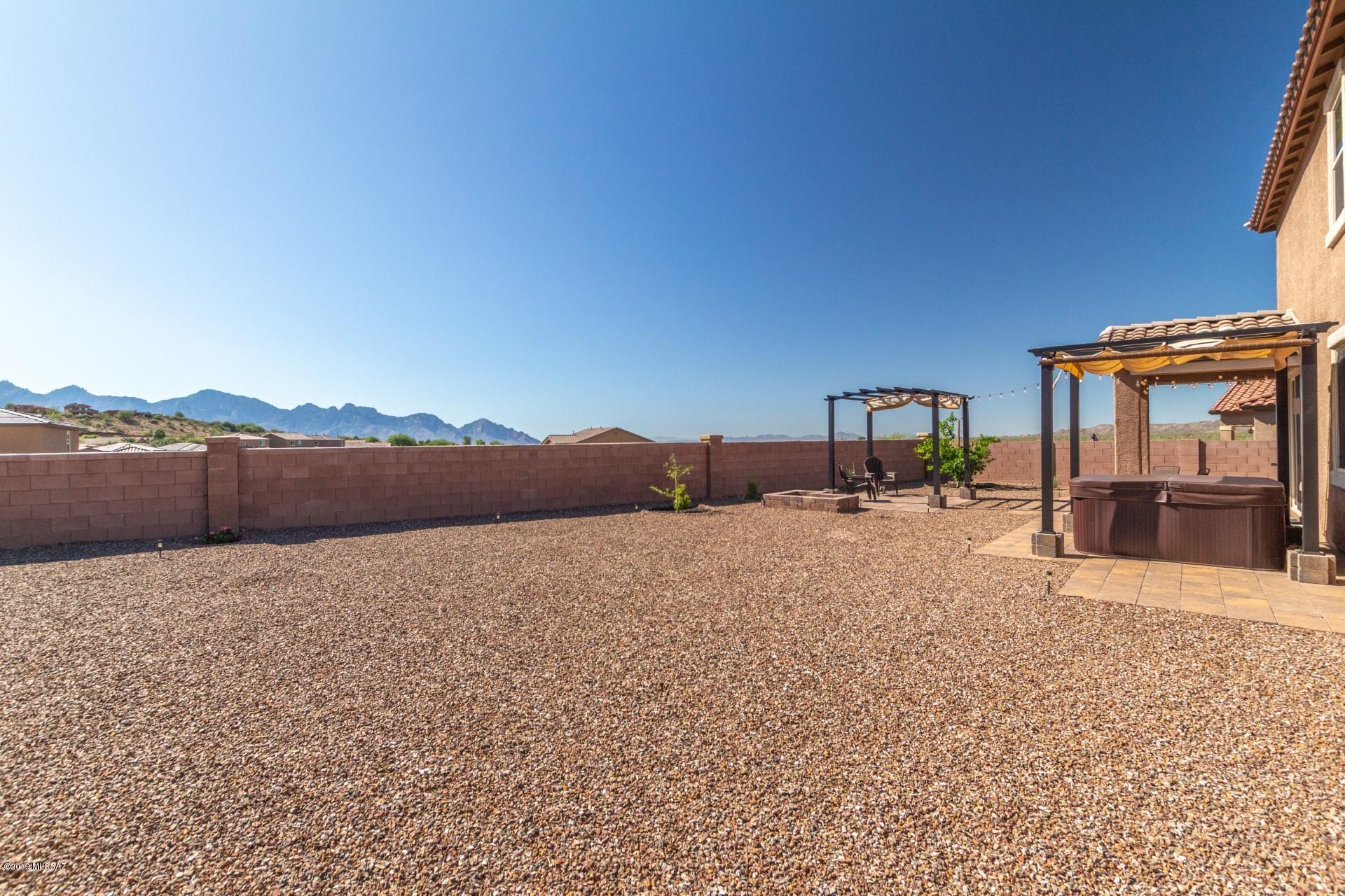 60373 South Running Roses Lane Tucson, AZ 85739 - Photo 12 of 34