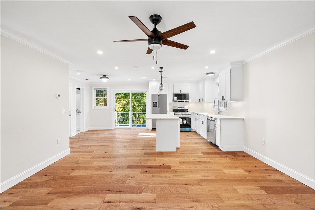 1551 Diamond Hill Road Cumberland, RI 02864 - Photo 18 of 41