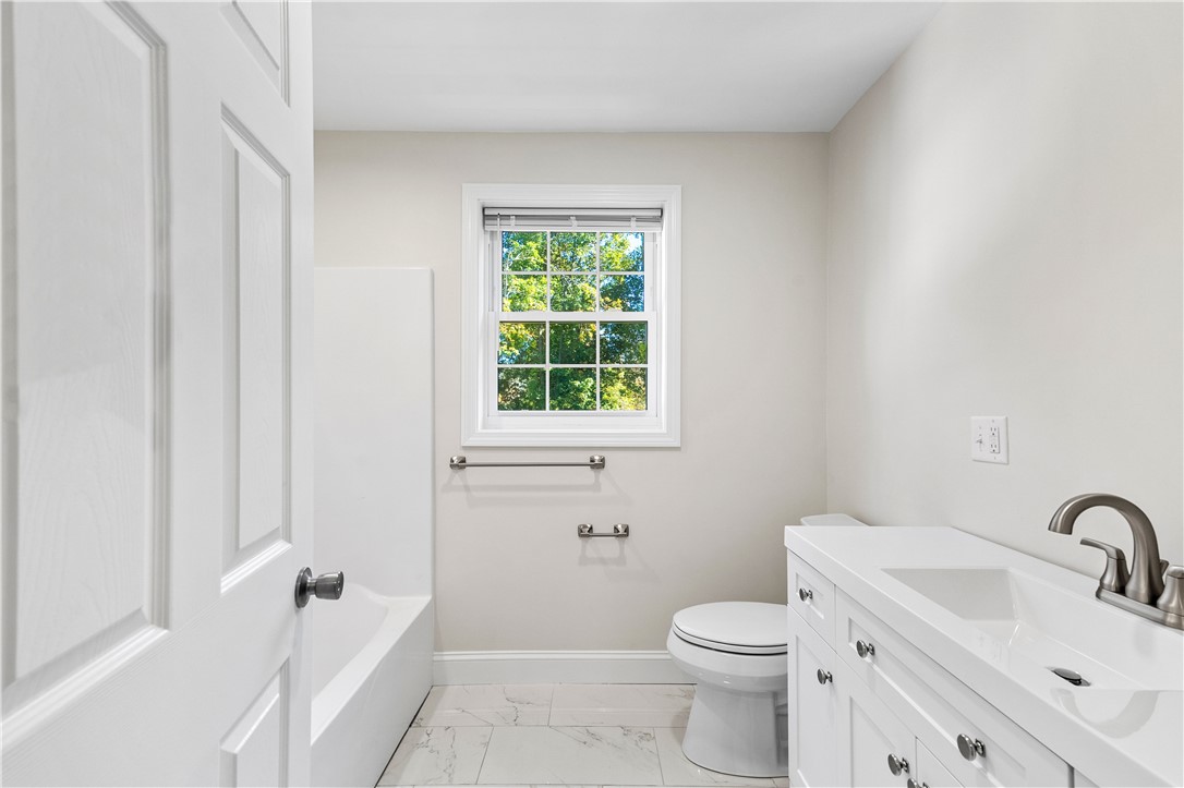 1551 Diamond Hill Road Cumberland, RI 02864 - Photo 24 of 41