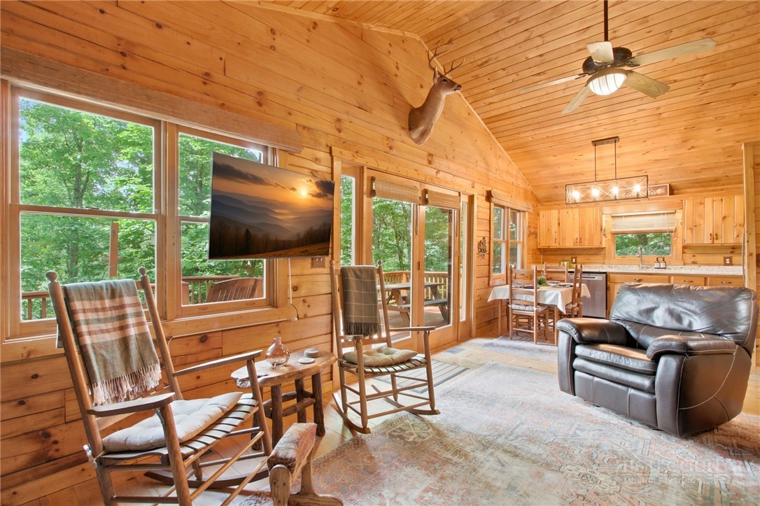 176 Raven View Boone, NC 28607 - Photo 5 of 39
