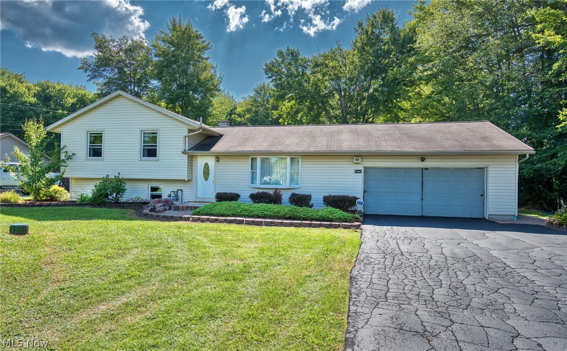 5461 Ridge Road Cortland, OH 44410 - Photo 5 of 29 Gallery Image 5