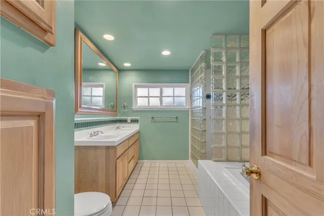 $6,950 | 16553 Hartsook Street, Encino, CA 91436