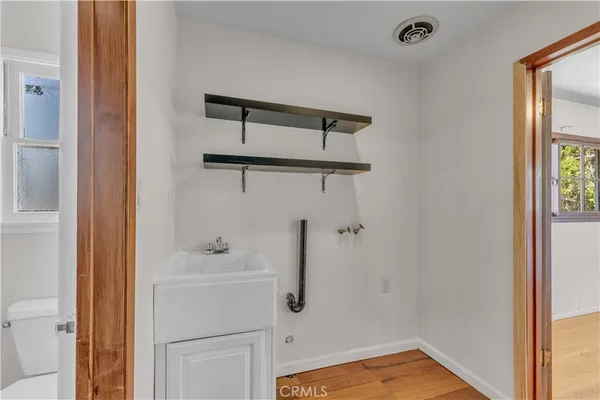 $6,395 | 16553 Hartsook Street, Encino, CA 91436