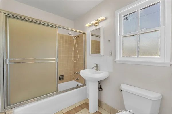 $6,395 | 16553 Hartsook Street, Encino, CA 91436