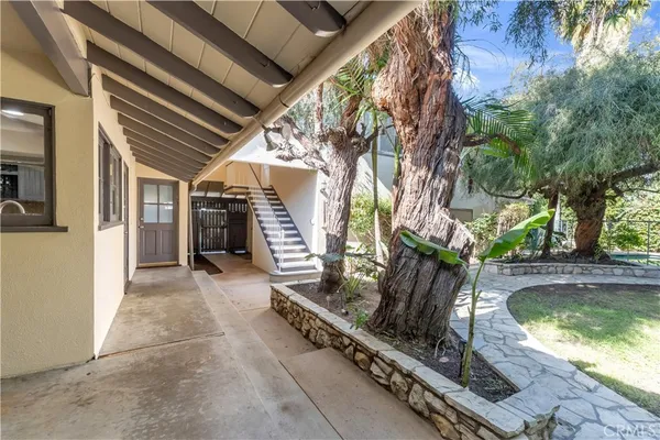 $6,395 | 16553 Hartsook Street, Encino, CA 91436