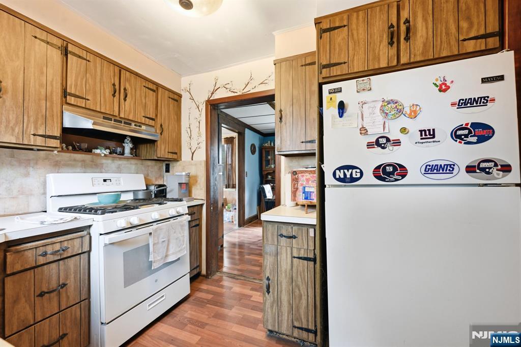 809 Elm Avenue Ridgefield, NJ 07657 - Photo 7 of 26 Gallery Image 7