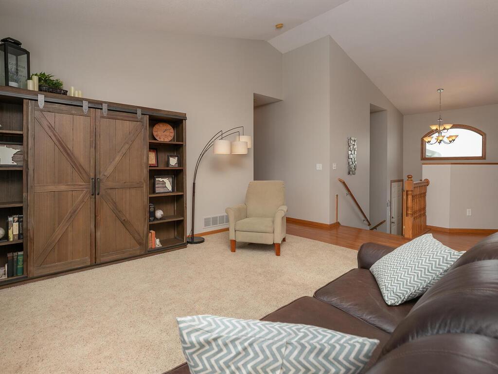 5147 Florence Drive Northwest Rochester, MN 55901 - Photo 6 of 39 Gallery Image 6