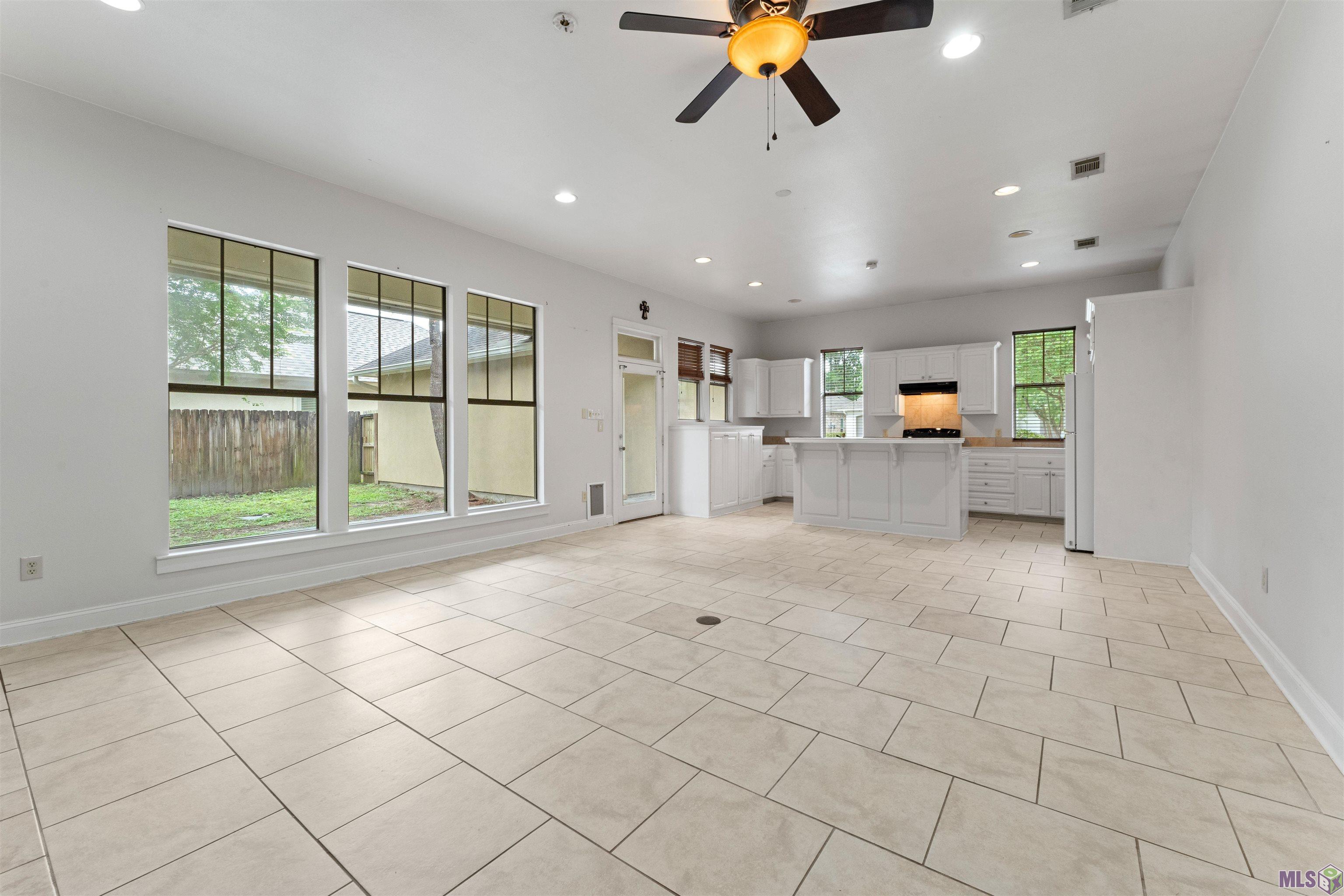 9329 Boone Avenue Baton Rouge, LA 70810 - Photo 5 of 23 Gallery Image 5