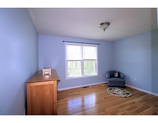 86 Autumn Road Dracut, MA 01826 - Photo 8 of 13 Gallery Image 8