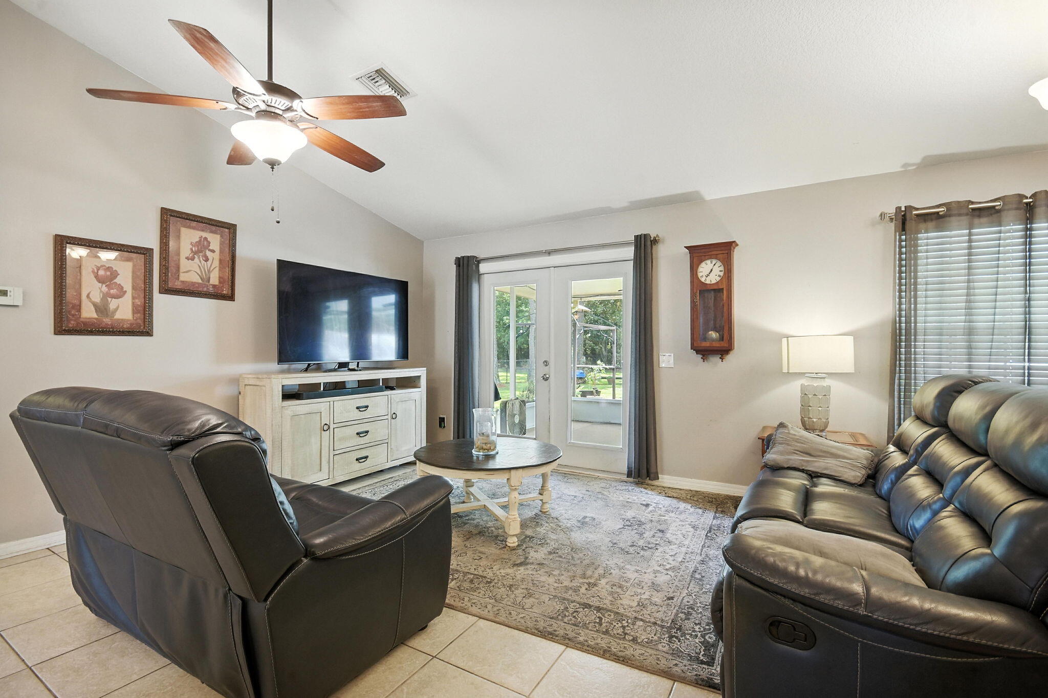 4237 Melton Road Milton, FL 32583 - Photo 5 of 36 17-web-or-mls-EPI_0127 Kevin Irwin