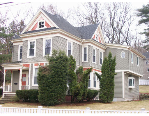 311 Summer Avenue Reading, MA 01867 - Photo 2 of 11