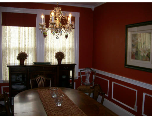 311 Summer Avenue Reading, MA 01867 - Photo 5 of 11