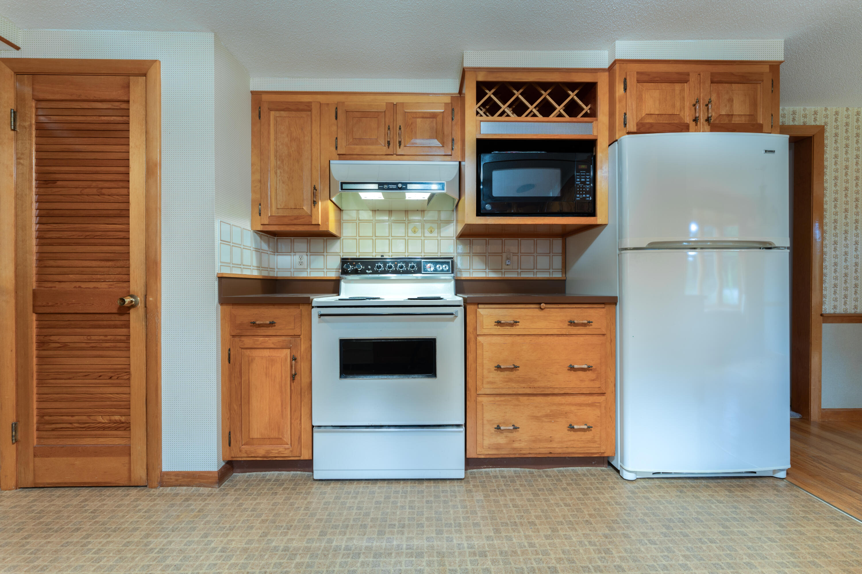 89 Church Road Brunswick, ME 04011 - Photo 23 of 42 Chickadee Imagery-51