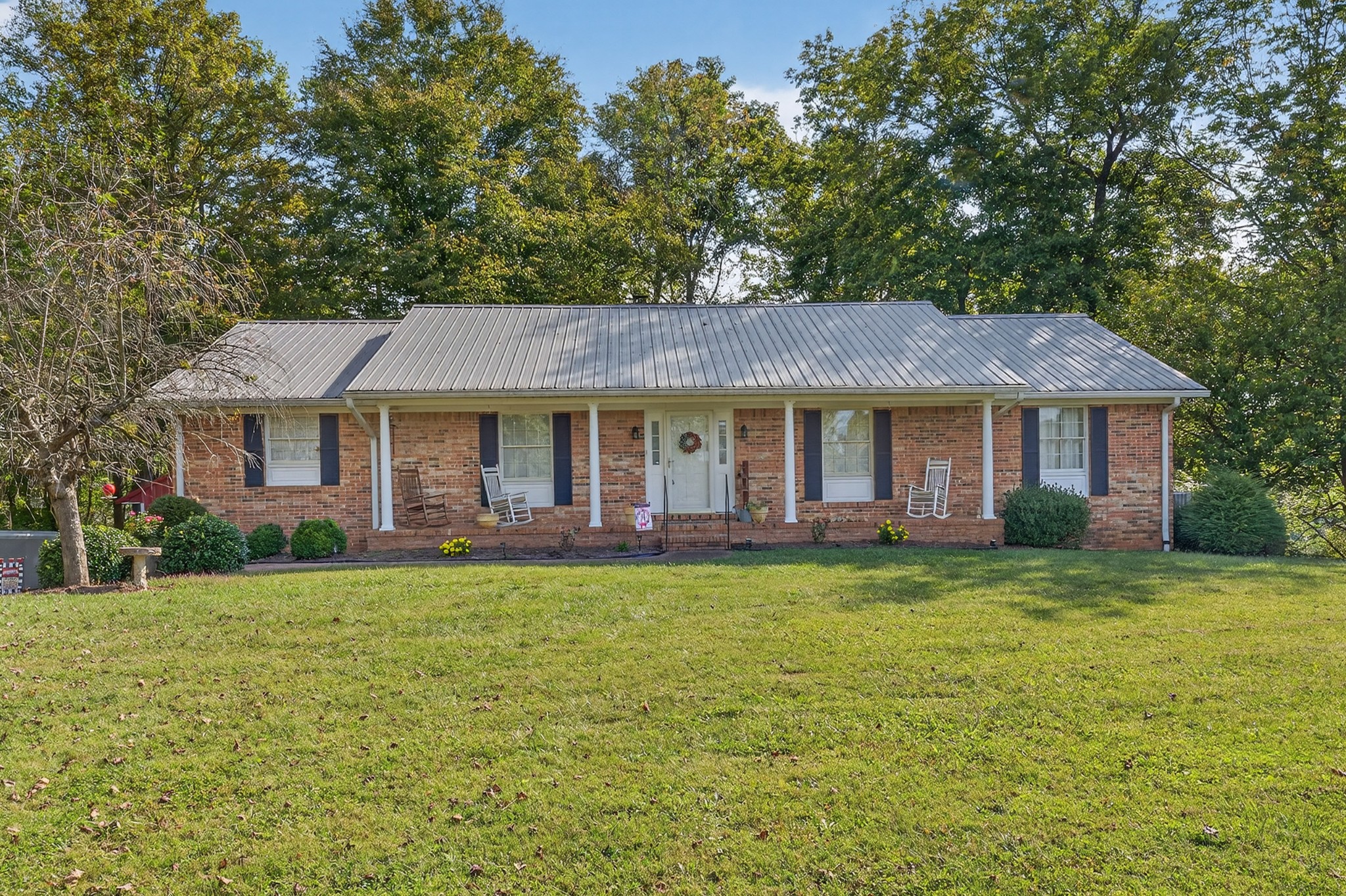 1992 Locke Bend Road McMinnville, TN 37110 - Photo 4 of 85