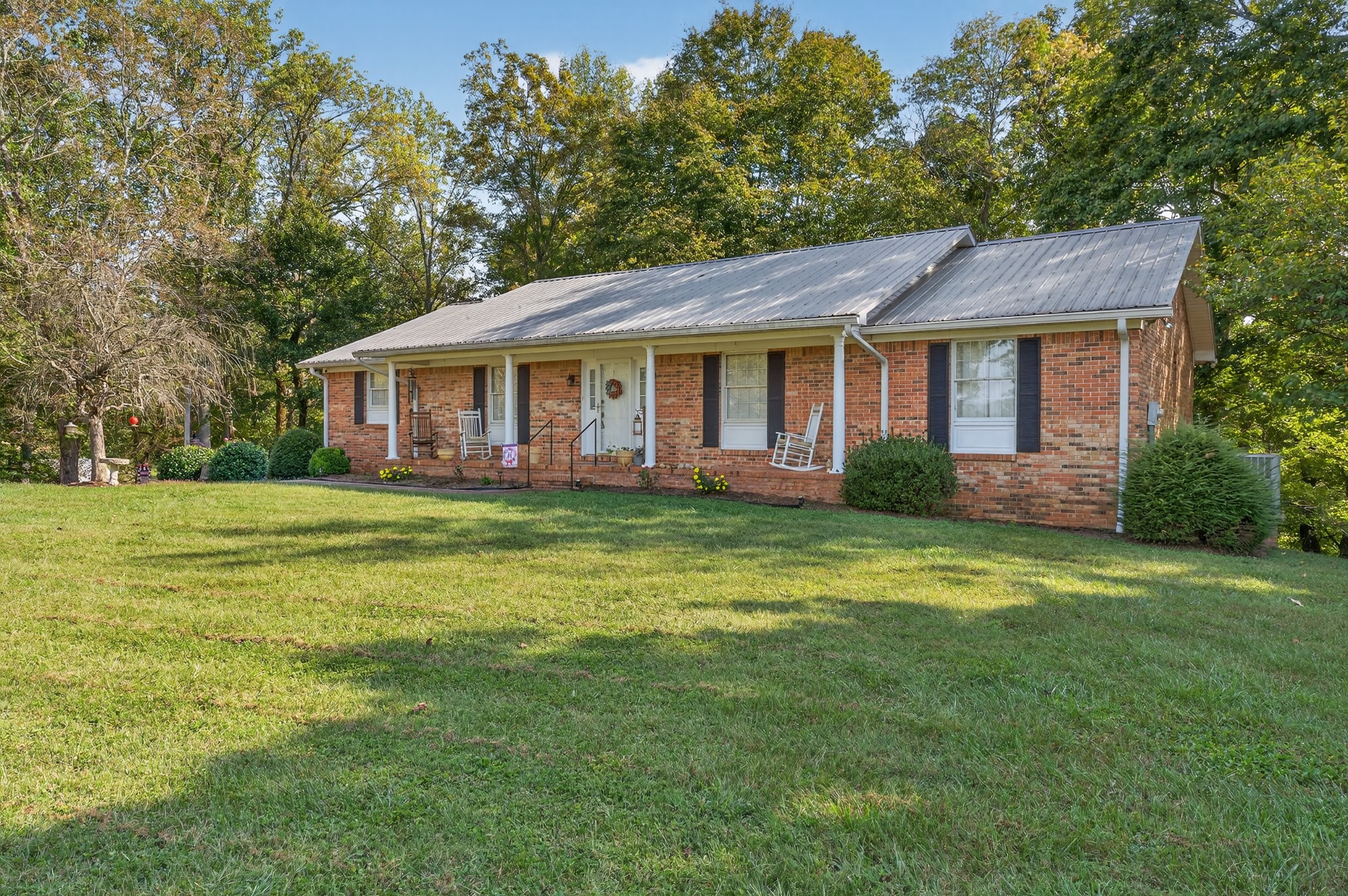 1992 Locke Bend Road McMinnville, TN 37110 - Photo 8 of 85