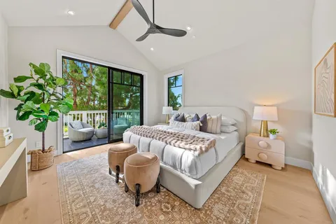 $3,750,000 | 305 J Avenue, Coronado, CA 92118