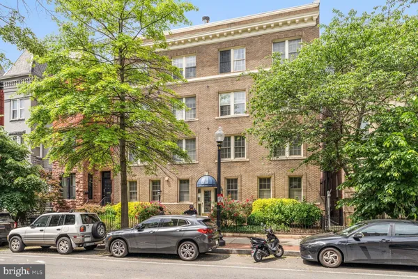 $2,095 | 1736 18th Street Northwest, Unit T2, Washington, DC 20009