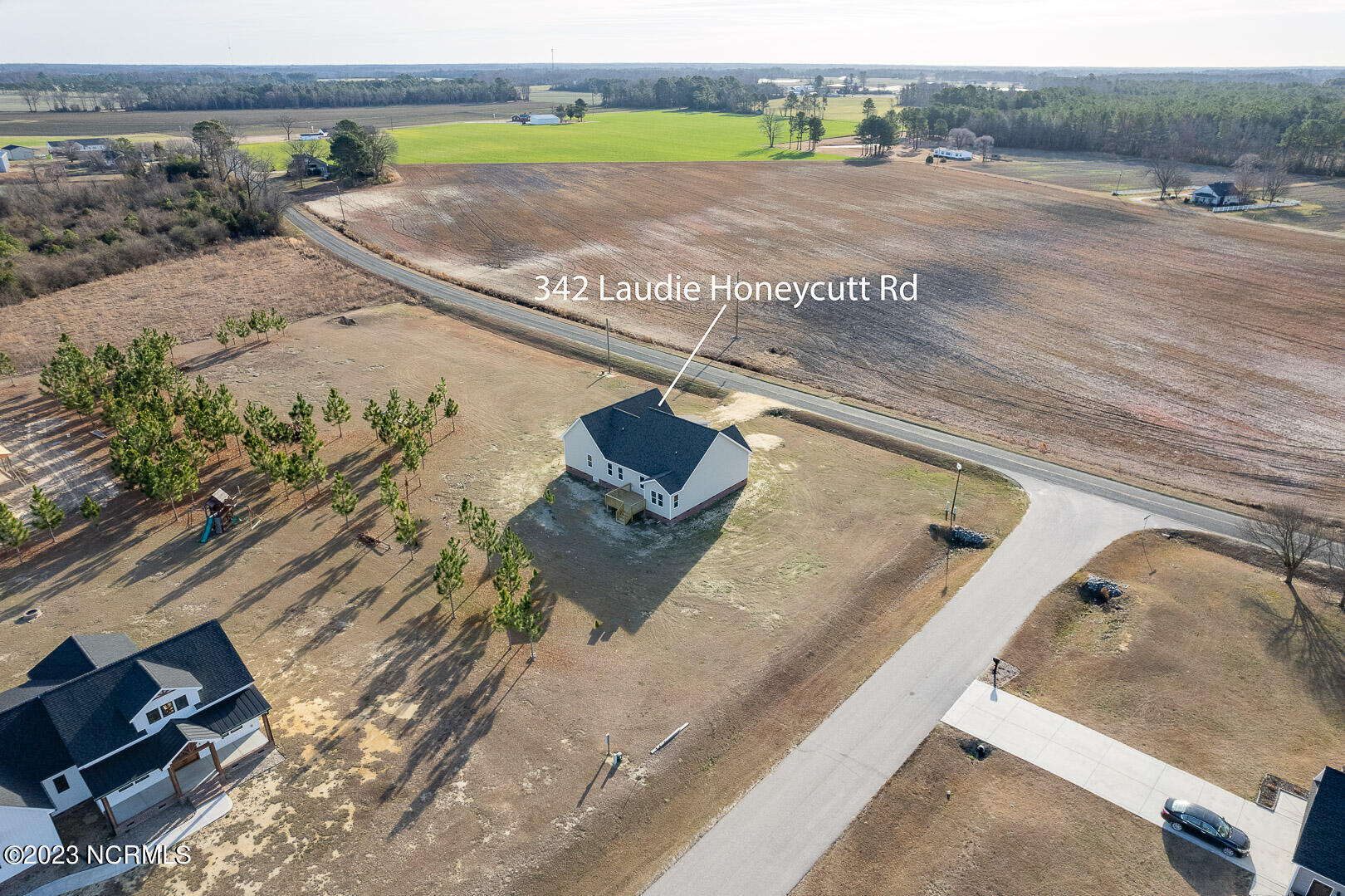 342 Laudie Honeycutt Road Clinton, NC 28328 - Photo 28 of 32 342 Laudie Honeycutt Rd-28