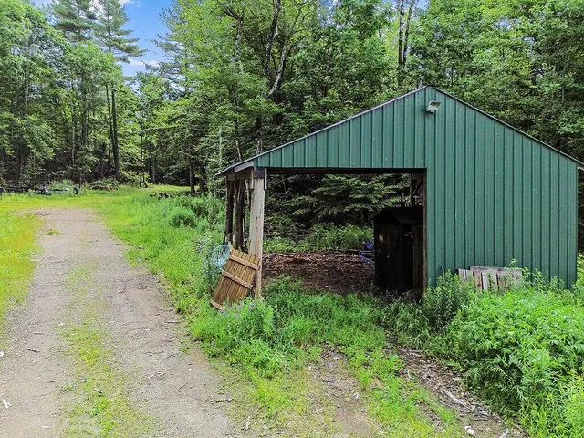 $579,000 | 588 Banton Road, Palermo, ME 04354