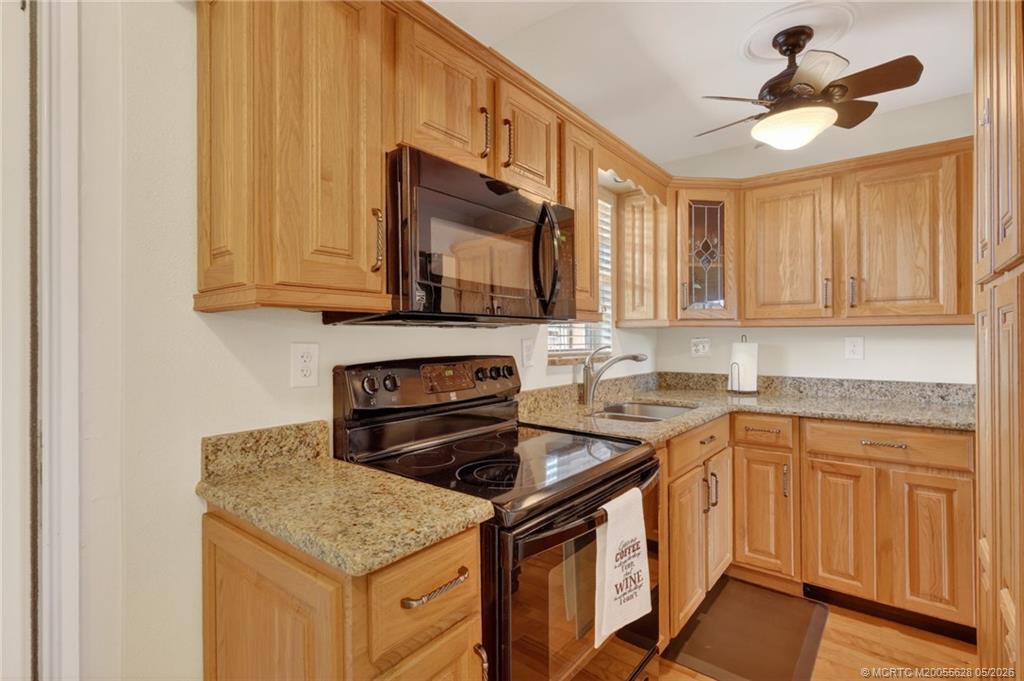 1985 Southwest Palm City Road, Unit J Stuart, FL 34994 - Photo 5 of 32