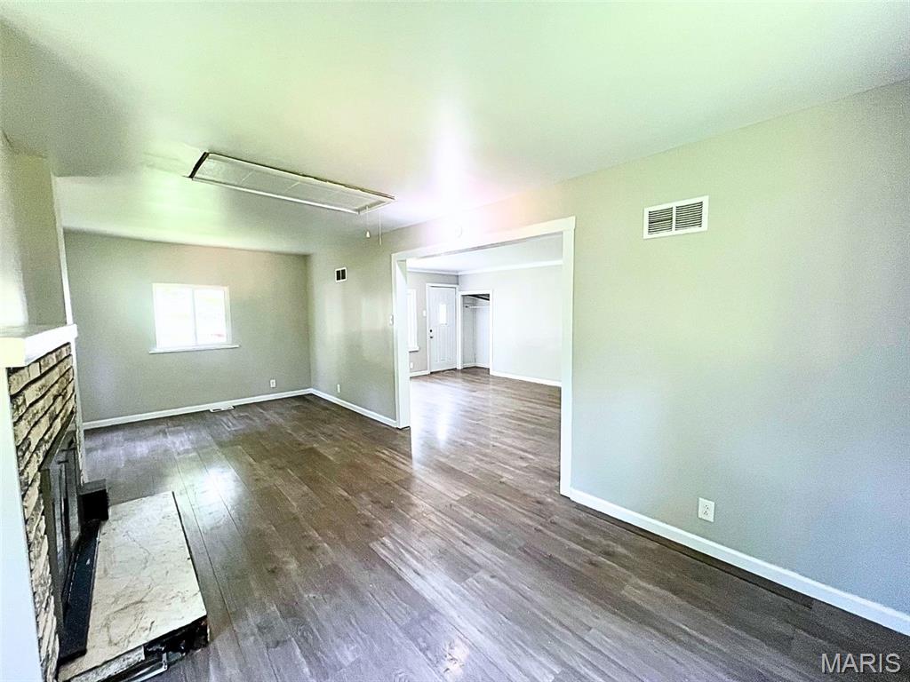 456 Bluff Drive Riverview, MO 63137 - Photo 4 of 14