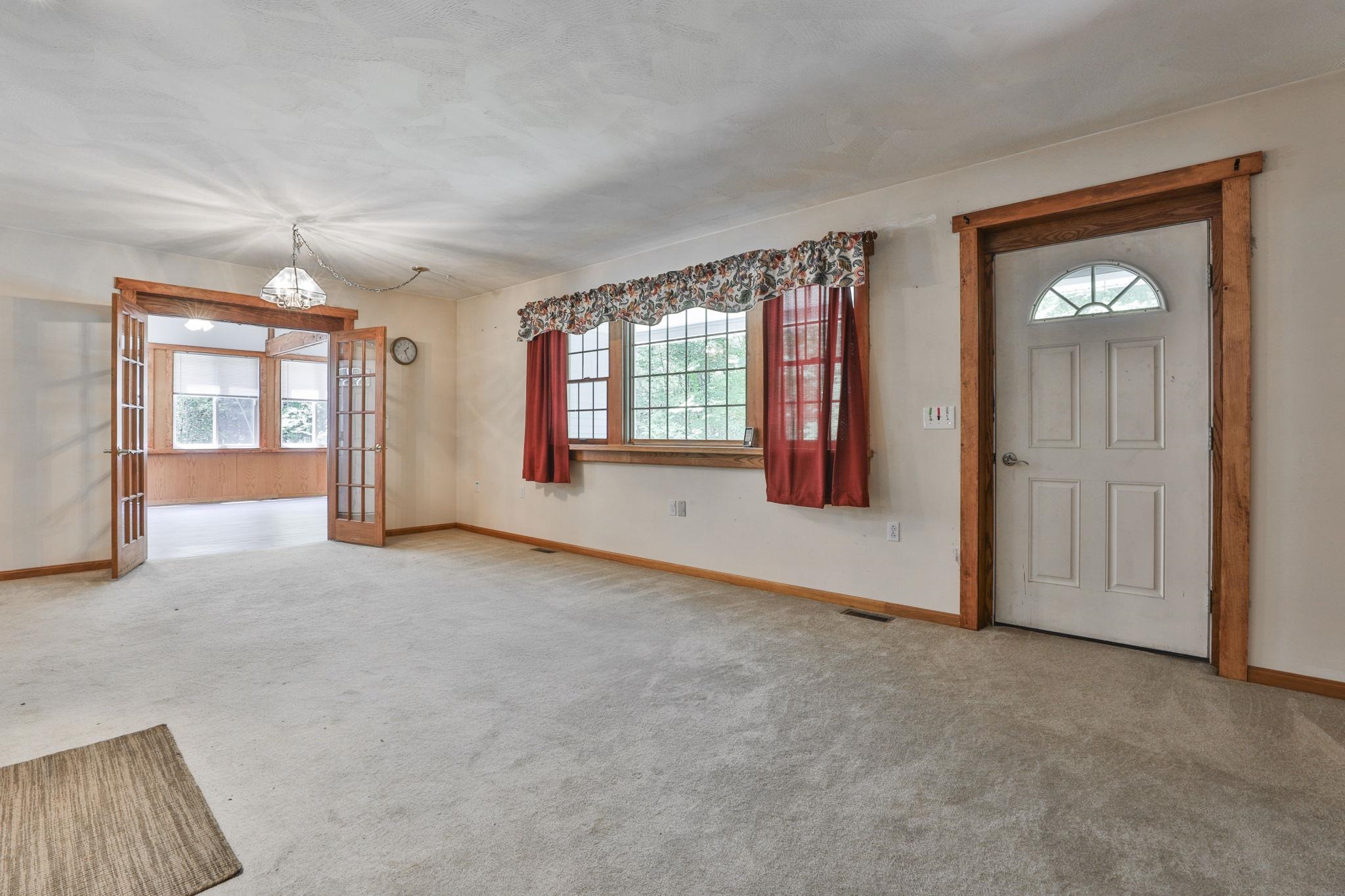 31 Cross Road Mont Vernon, NH 03057 - Photo 13 of 50