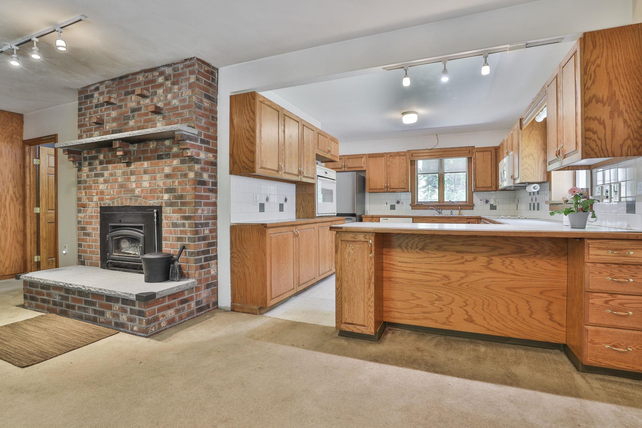 31 Cross Road Mont Vernon, NH 03057 - Photo 16 of 50