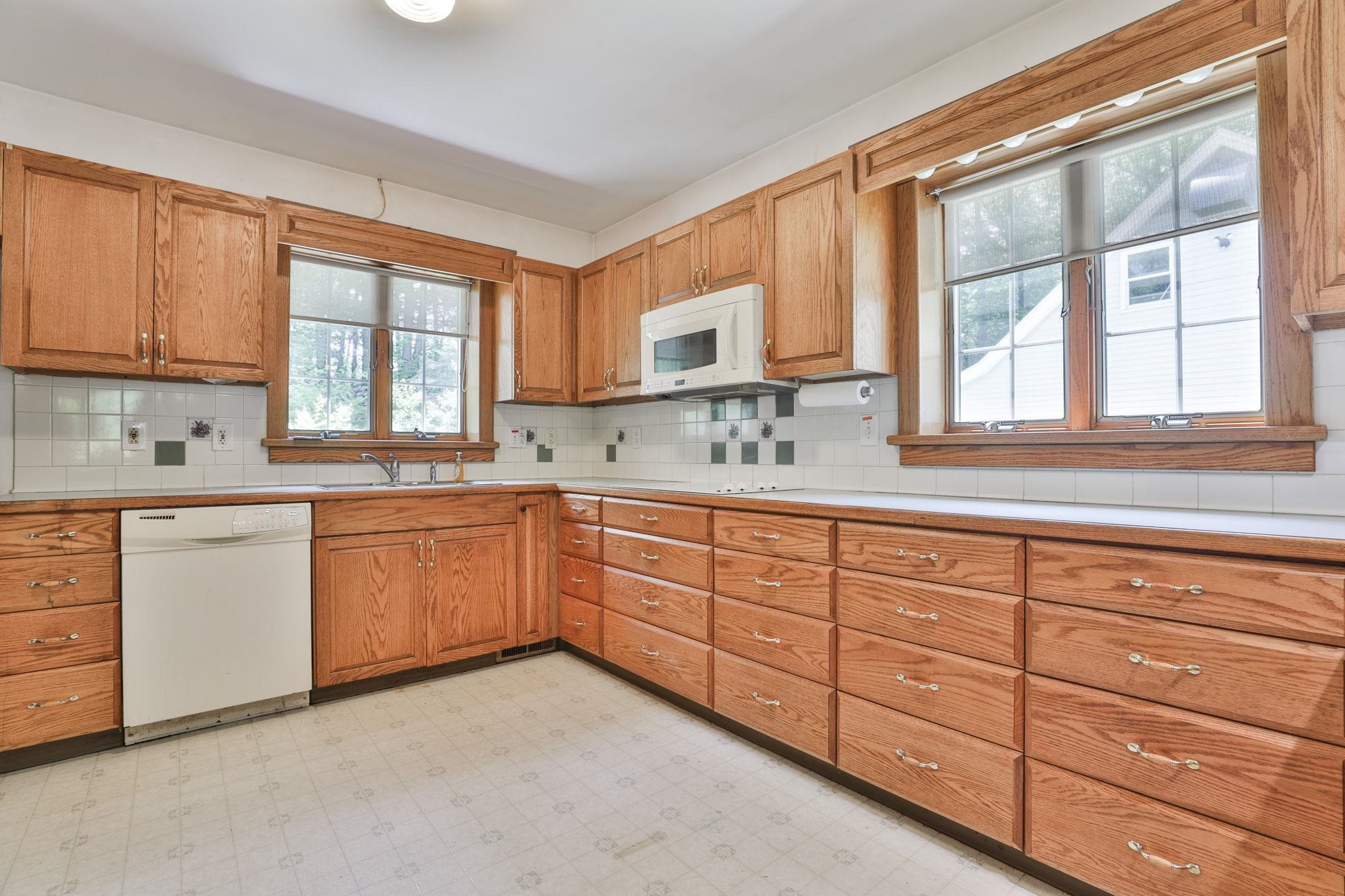 31 Cross Road Mont Vernon, NH 03057 - Photo 17 of 50