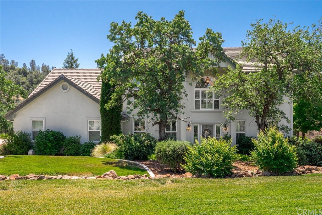 861 Whispering Winds Lane Chico, CA 95928 - Photo 3 of 58